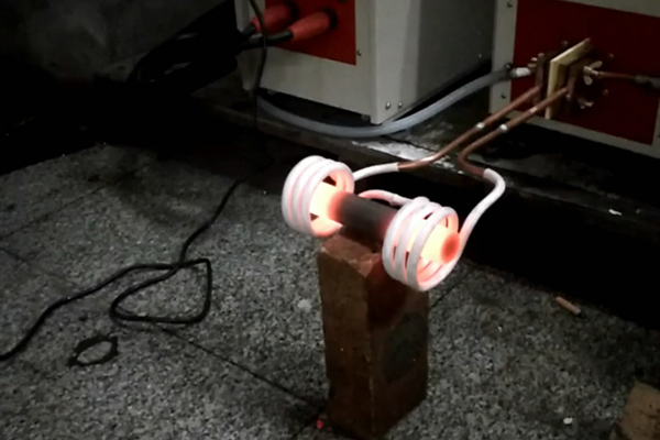 �Б�(y��ng)�ӟ���ĳ��÷�������ˇ���c(di��n)