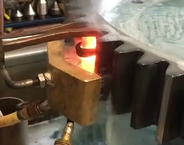 ���˴��ͻػ�����ͻػ�����ã����ͻػ��Q��ʲôĿ��