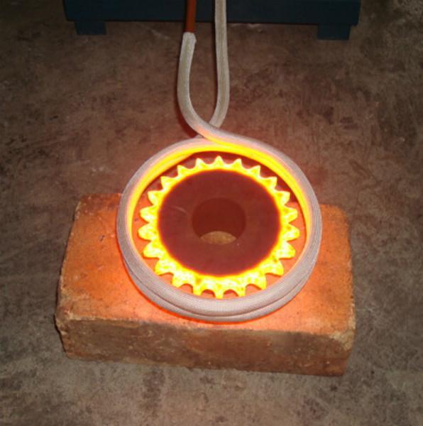 �X݆���l����̎��S(ch��ng)��