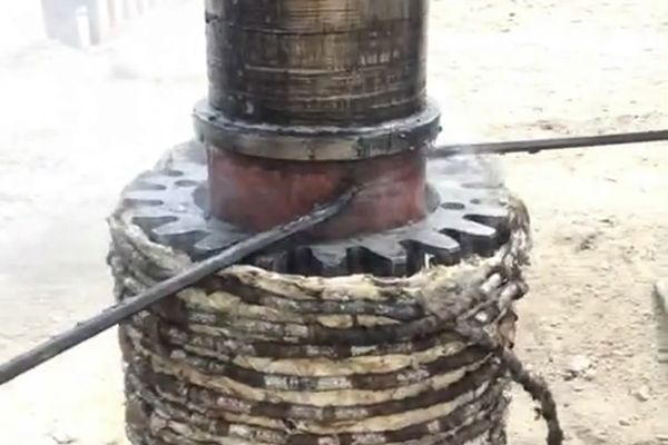 �X݆�S���b���ж�������x����l�Б��ӟ�C