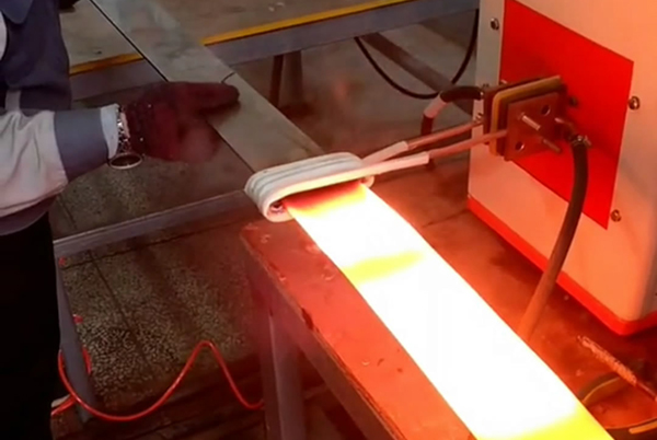 �����l�Б��ӟ��O�䌦䓰��Ƭ�˻�ԇ����ʾ