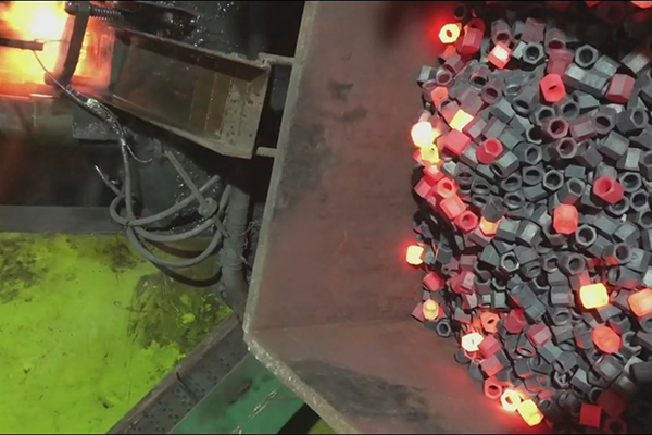 ��䓰�����ĸ���Ʒ���a(ch��n)�^�̣����l���t�����������P(gu��n)����