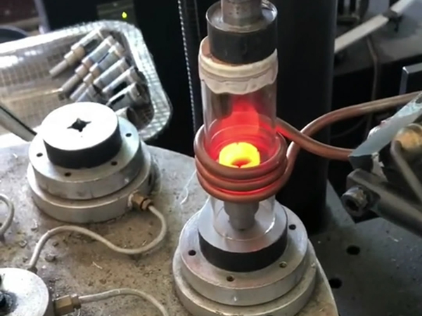 �_�����@�^�Ͻ𺸽��ø��l���C