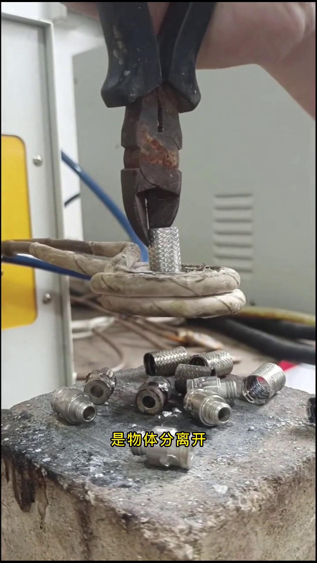 ���l��ȡ-�Б��ӟ�����b-�������ŵ��Б���Ȧ��,˲�g�Ϳ��԰Ѻ����ڻ���,ʹ���w���x�_