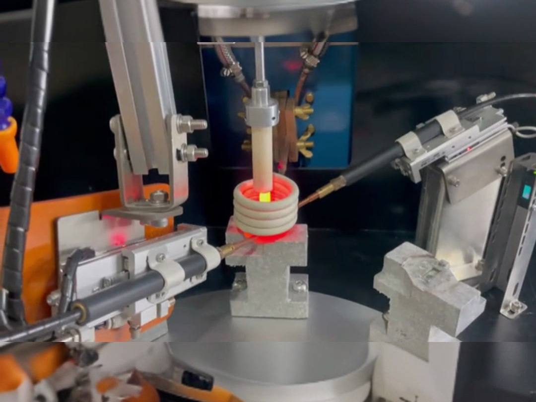 電氣行業(yè)福音！熔斷器全自動高頻焊接生產(chǎn)線：無需焊工，一鍵啟動，全程自動化出成品！