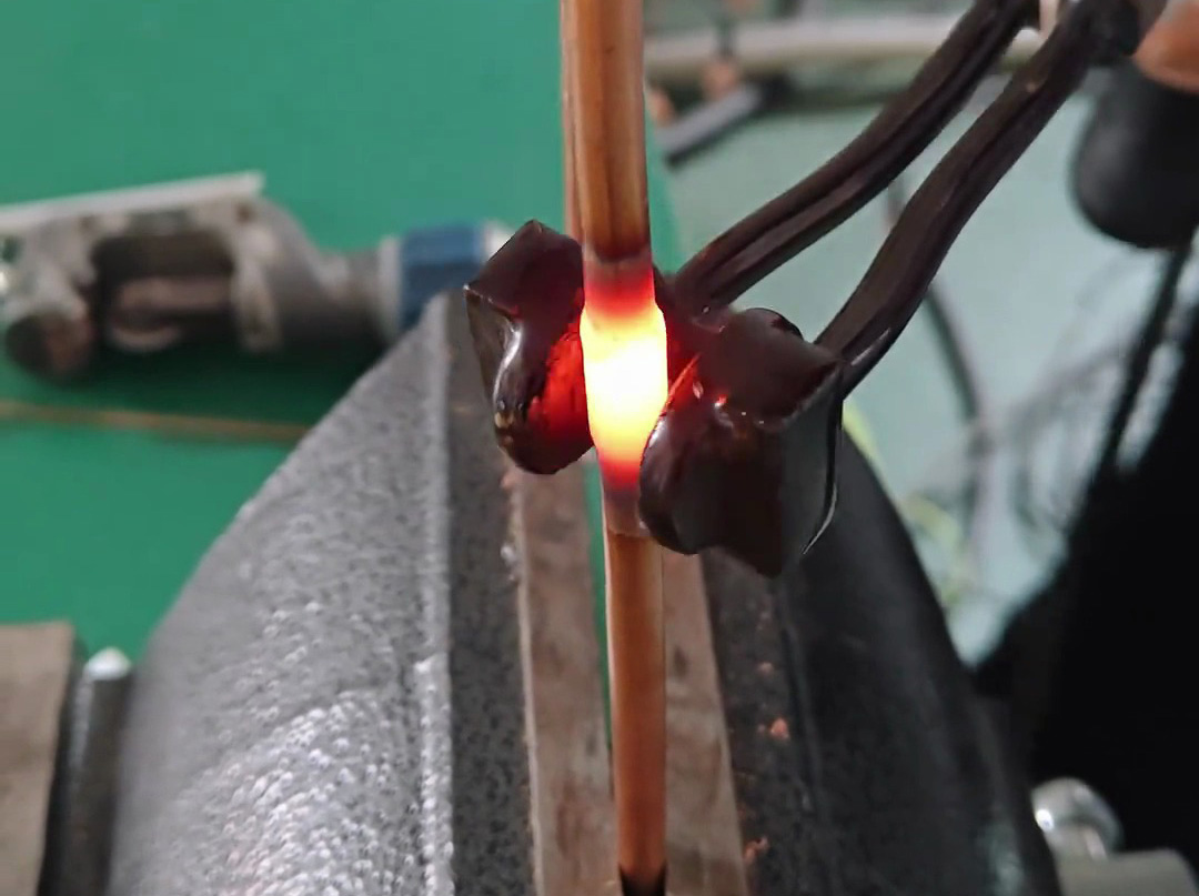 告別火焰焊！手持式高頻焊機(jī)焊銅管超簡單