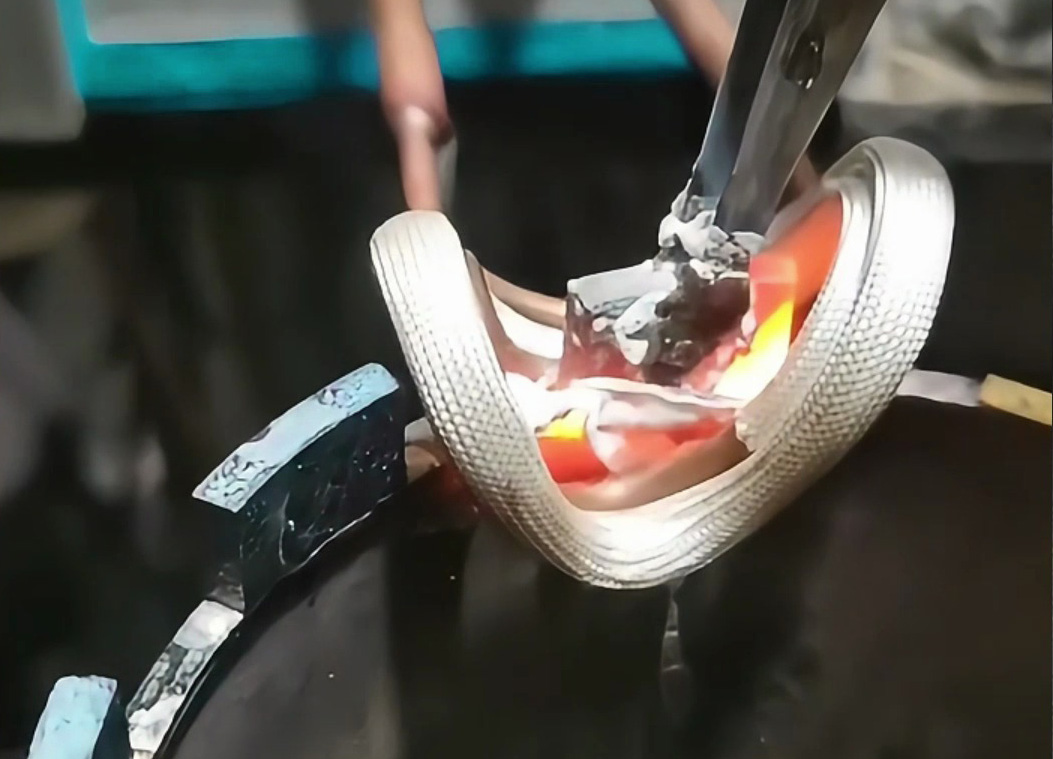 火焰焊接徹底落伍！海拓高頻焊機，水鉆齒合金釬焊10秒速成