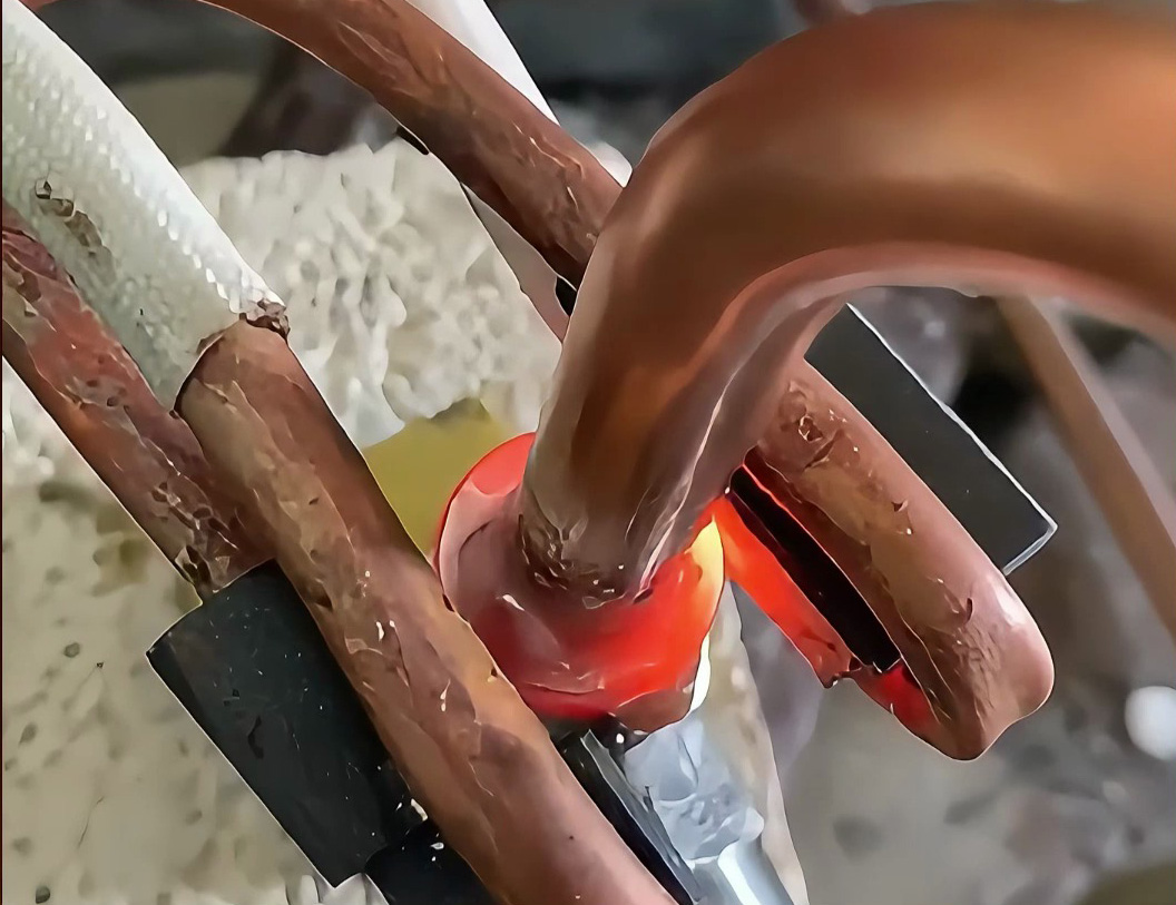 別再用明火焊銅管！海拓手持高頻焊機，焊出高質量接頭