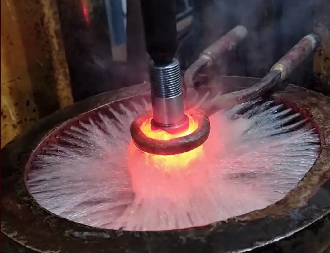 齒輪、半軸不再斷裂！感應加熱淬火工藝讓汽車零件更耐用！