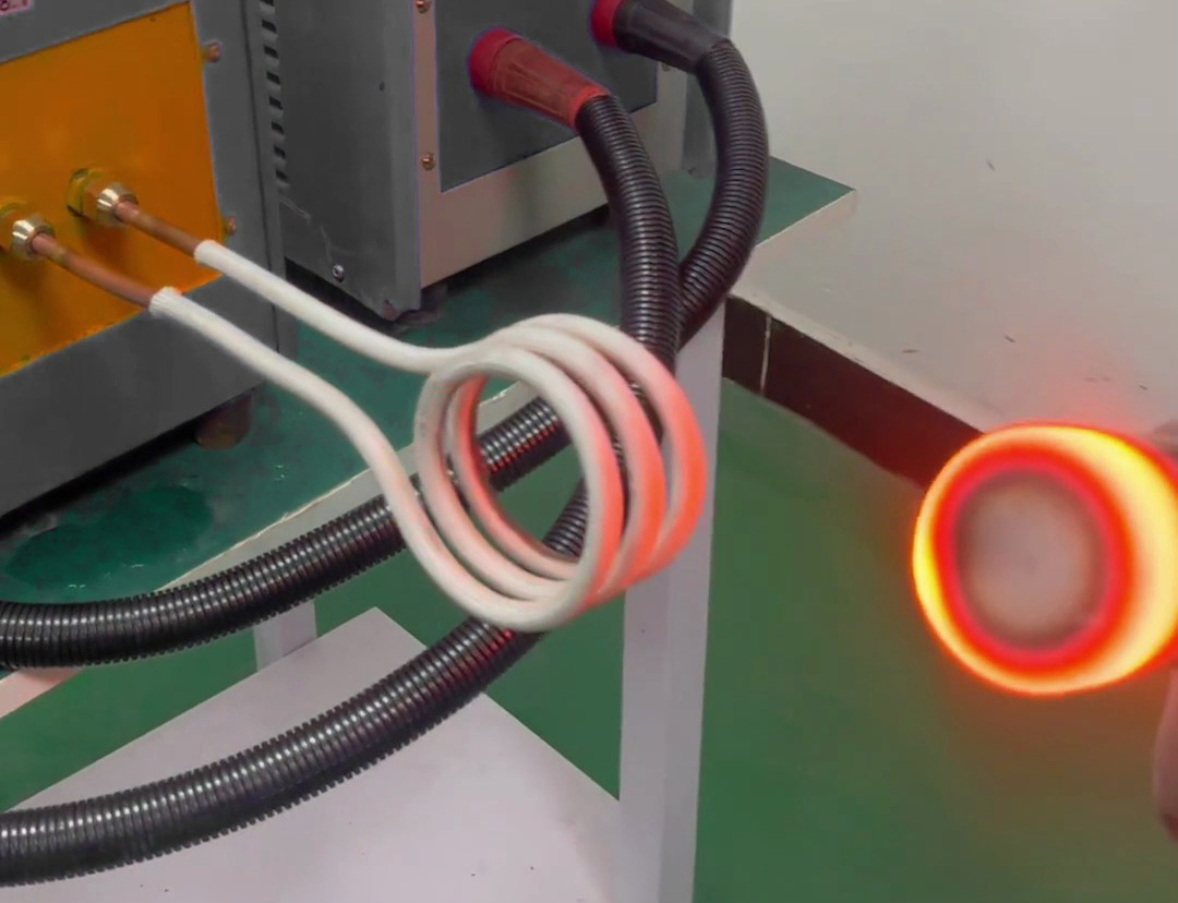 不銹鋼退火拉伸只需5秒？高頻加熱機(jī)的神奇效果讓人驚嘆！