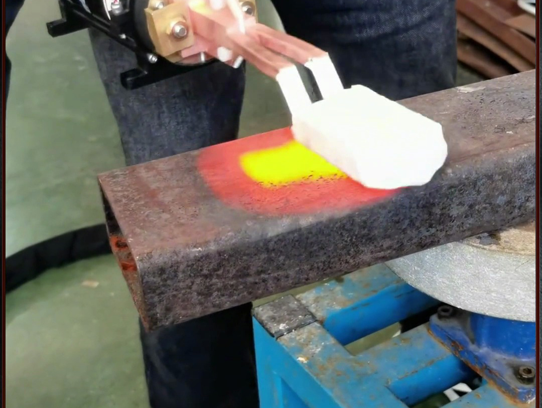 注意！這款手持式感應加熱設備正在改變工業生產方式