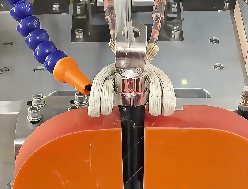 線束端子錫焊告別傳統工藝！自動化高頻焊接讓成本更低！